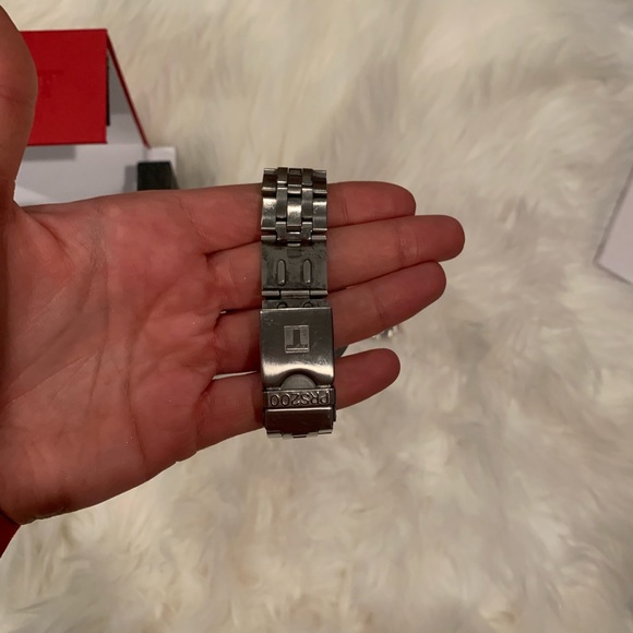 Tissot PRS 200 - Picture 8 of 8